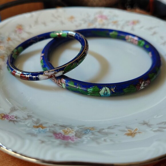Vtg Set Chinese BLUE COBALT Mommy & Me Baby CLOISONNE Flower BANGLE BRACELET - Picture 1 of 8